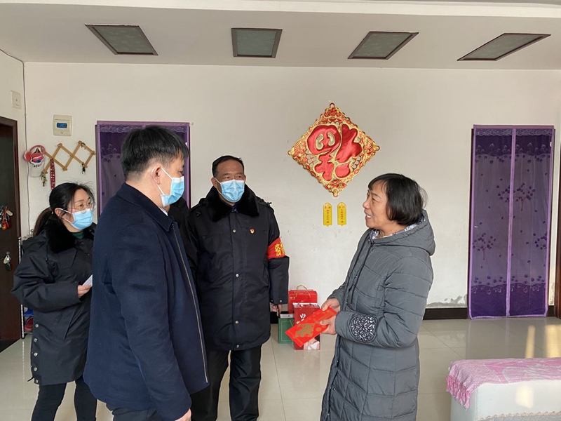 博農(nóng)集團(tuán)走訪慰問老黨員、因公去世黨員干部家屬